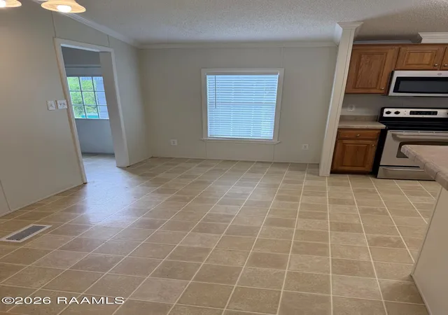 Photo 4 of Manufactured home for sale at 1020 Weeping Willow Dr, Breaux Bridge, LA 70517 | MLS# 2600008397 | Listing updated on 2026-09-13
