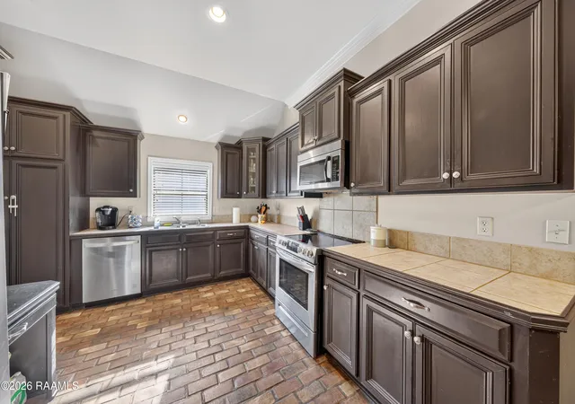 Photo 3 of Single family home for sale at 204 Quiet Meadows Dr, Youngsville, LA 70592 | MLS# 2600008454 | Listing updated on 2026-09-10