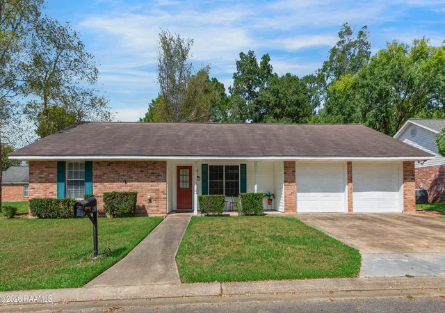 Single family home for sale at 915 Hashim Dr, Opelousas, LA 70570 | MLS# 2600009450