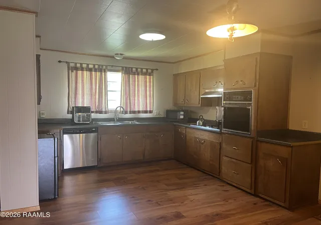 Photo 2 of Single family home for sale at 303 Victory Dr, New Iberia, LA 70563 | MLS# 2600008136 | Listing updated on 2026-09-01