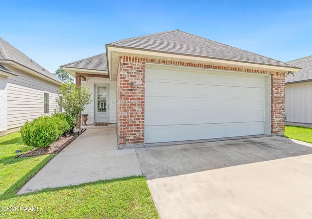 Photo 1 of Single family home for sale at 207 Twin Meadow Ln, Lafayette, LA 70508 | MLS# 2600008521 | Listing updated on 2026-09-21