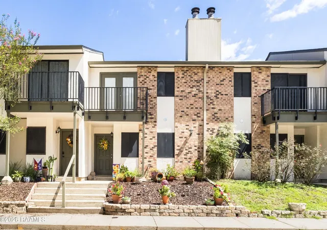 Photo 1 of Condo for sale at 3500 E Simcoe St #25, Lafayette, LA 70501 | MLS# 2600008428 | Listing updated on 2026-09-21