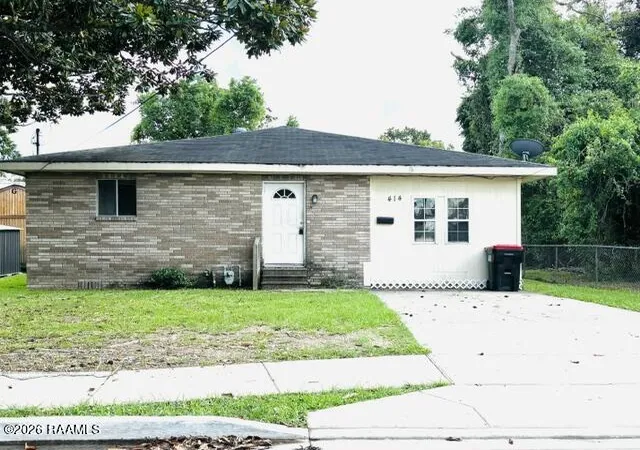 Photo 1 of Single family home for sale at 414 12th Street, Lafayette, LA 70501 | MLS# 2500006839 | Listing updated on 2026-09-06