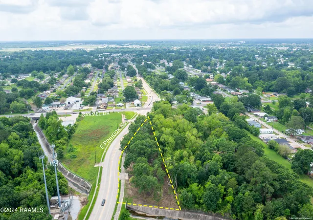 Photo 2 of Land for sale at 2100 Blk E Pinhook Rd, Lafayette, LA 70501 | MLS# 24004510 | Listing updated on 2026-09-07