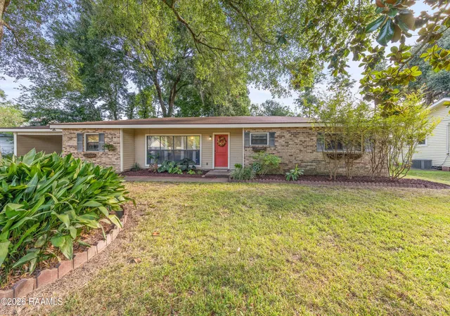 Photo 4 of Single family home for sale at 113 Grand Ave, Lafayette, LA 70503 | MLS# 2600008230 | Listing updated on 2026-09-08