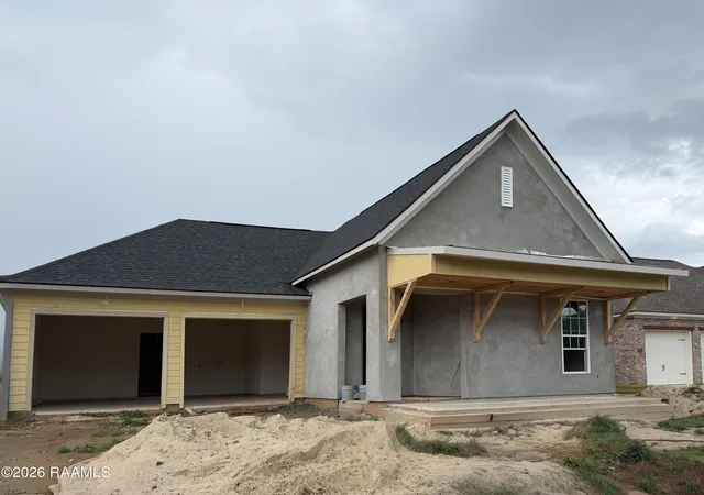 Photo 1 of Sale Pending at 104 Lisburn Dr, Lafayette, LA 70507 | MLS# 2600005574 | Listing updated on 2026-10-12