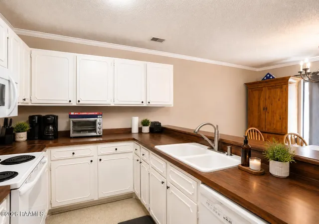 Photo 3 of Condo for sale at 3500 E Simcoe St #63, Lafayette, LA 70501 | MLS# 2600008496 | Listing updated on 2026-09-10