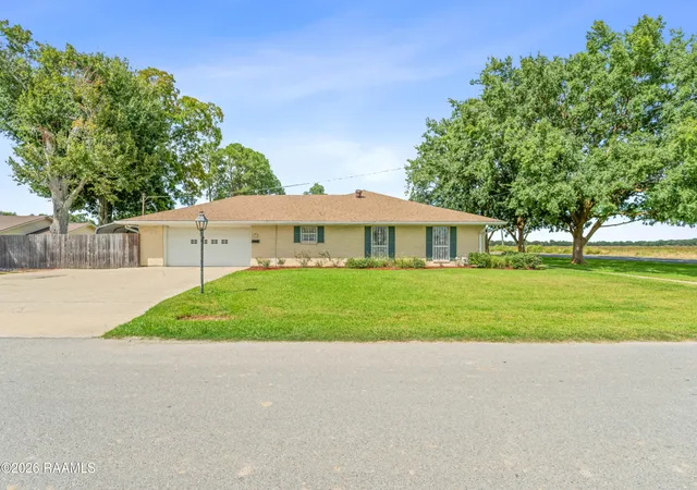 Photo 3 of Single family home for sale at 1203 Hockaday St, Crowley, LA 70526 | MLS# 2600008565 | Listing updated on 2026-09-12