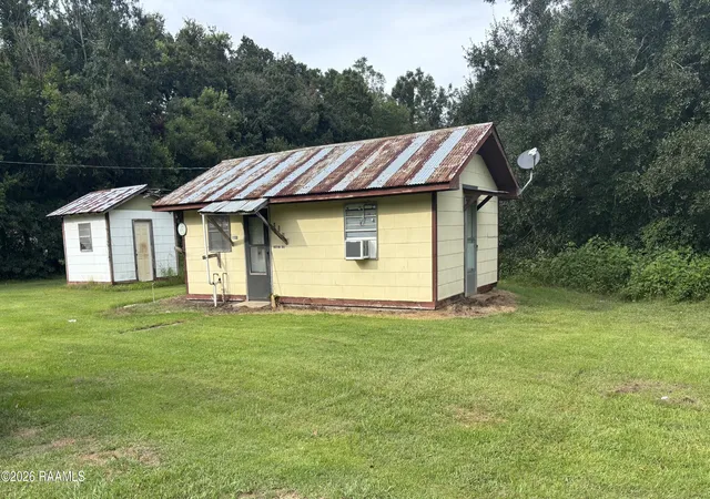 Photo 1 of Sale Pending at 1108 Mouton Ave, Parks, LA 70582 | MLS# 2600008287 | Listing updated on 2026-09-11