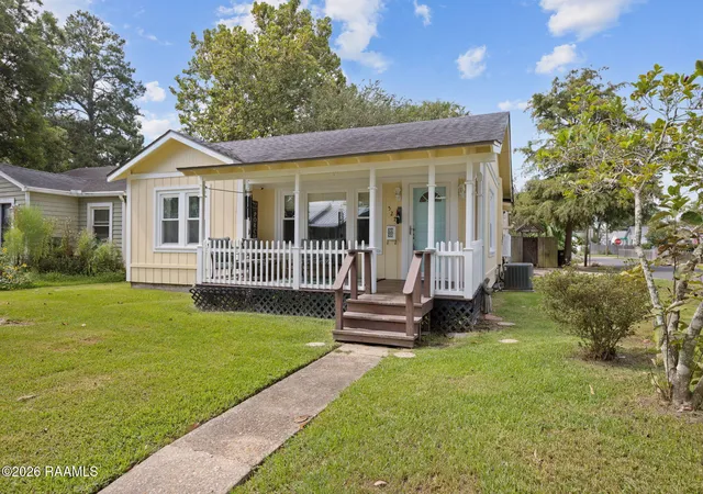 Photo 1 of Sale Pending at 527 Saint Catherine St, Lafayette, LA 70506 | MLS# 2600008311 | Listing updated on 2026-09-17