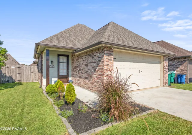 Photo 2 of Single family home for sale at 105 Adler Pl, Youngsville, LA 70592 | MLS# 2600008205 | Listing updated on 2026-09-10