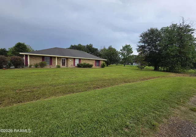 Photo 2 of Single family home for sale at 1025 Sugarland Dr, Breaux Bridge, LA 70517 | MLS# 2600008557 | Listing updated on 2026-09-12