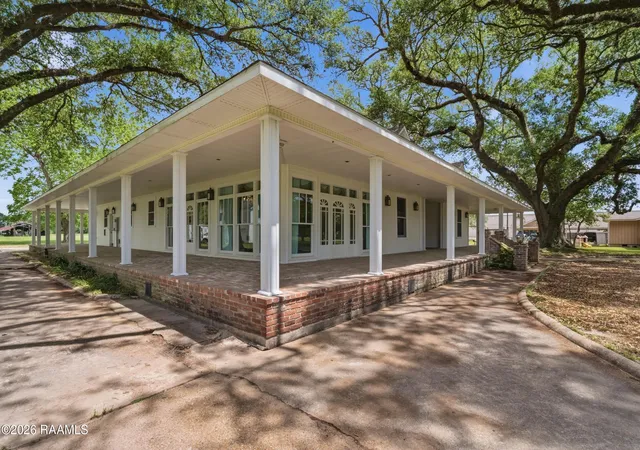 Photo 2 of Single family home for sale at 702 Shankland Ave, Jennings, LA 70546 | MLS# 2600008143 | Listing updated on 2026-09-01