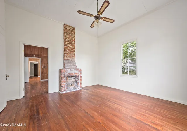 Photo 2 of Sale Pending at 306 S Sterling St, Lafayette, LA 70501 | MLS# 2600008208 | Listing updated on 2026-09-24