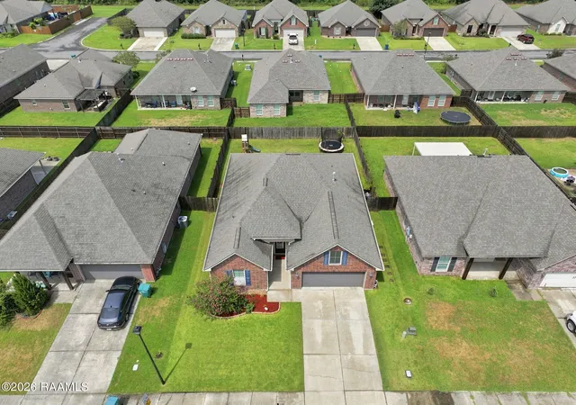 Photo 2 of Single family home for sale at 348 Long Hl Dr, Sulphur, LA 70665 | MLS# 2600008555 | Listing updated on 2026-09-11