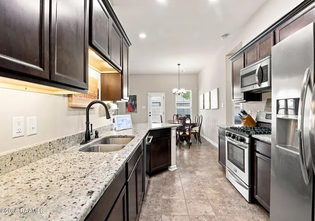 Photo 3 of Single family home for sale at 348 Long Hl Dr, Sulphur, LA 70665 | MLS# 2600008555 | Listing updated on 2026-09-11