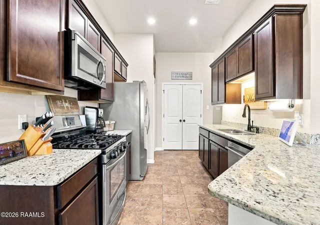 Photo 4 of Single family home for sale at 348 Long Hl Dr, Sulphur, LA 70665 | MLS# 2600008555 | Listing updated on 2026-09-11