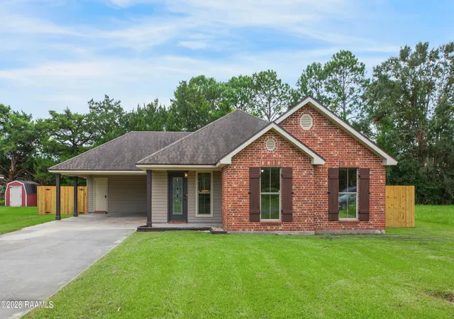 Photo 1 of Single family home for sale at 609 Peach St, New Iberia, LA 70560 | MLS# 2600008461 | Listing updated on 2026-09-11