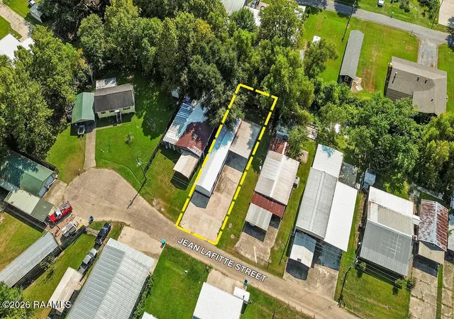 Photo 4 of Manufactured home for sale at 1049 Jean Lafitte St, Breaux Bridge, LA 70517 | MLS# 2600008522 | Listing updated on 2026-09-10