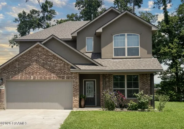 Photo 1 of Sale Pending at 211 Rue Viansa, Lafayette, LA 70501 | MLS# 2600008384 | Listing updated on 2026-09-11