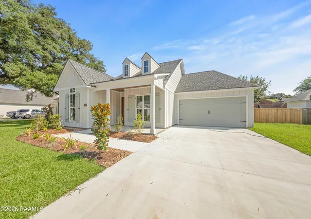Photo 3 of Single family home for sale at 112 Preservation Dr, Youngsville, LA 70592 | MLS# 2600002007 | Listing updated on 2026-09-03