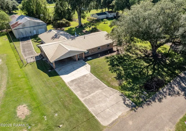 Photo 3 of Single family home for sale at 139 Crimson St, Opelousas, LA 70570 | MLS# 2600009558 | Listing updated on 2026-10-10