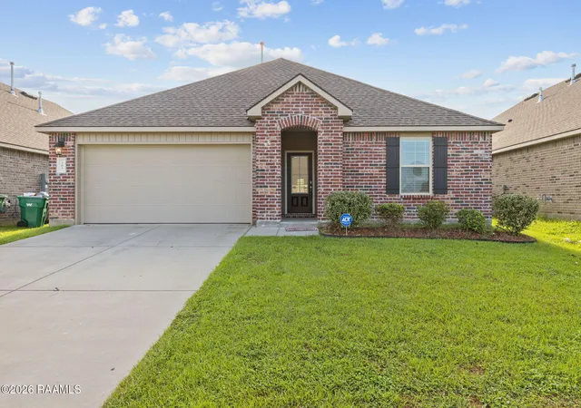 Photo 1 of Single family home for sale at 403 Broussard Hl Dr, Broussard, LA 70518 | MLS# 2600008399 | Listing updated on 2026-09-13