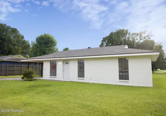 Single family home for sale at 513 English Dr, Lafayette, LA 70507 | MLS# 2600008250 | Listing updated on 2026-09-18