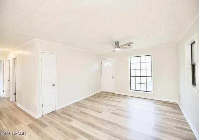 Photo 3 of Single family home for sale at 513 English Dr, Lafayette, LA 70507 | MLS# 2600008250 | Listing updated on 2026-09-18