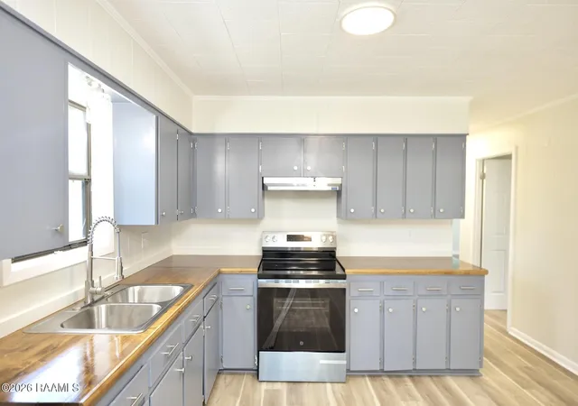 Photo 4 of Single family home for sale at 513 English Dr, Lafayette, LA 70507 | MLS# 2600008250 | Listing updated on 2026-09-18