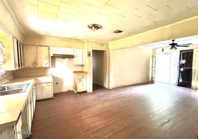 Photo 3 of Single family home for sale at 860 Landry St, Breaux Bridge, LA 70517 | MLS# 2500006840 | Listing updated on 2026-09-06