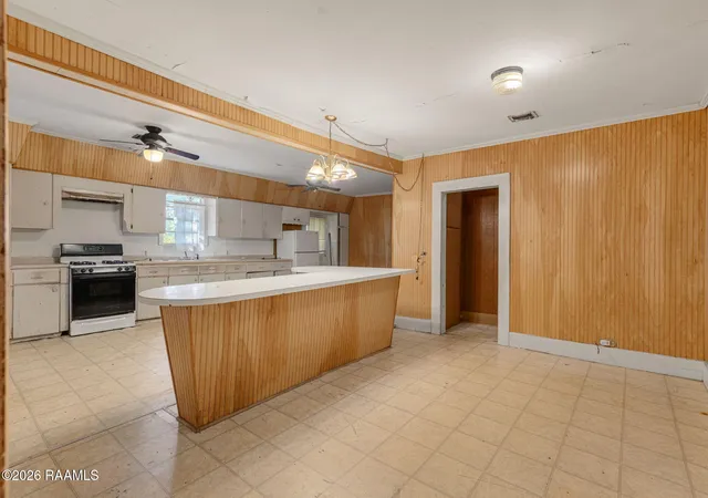 Photo 4 of Single family home for sale at 209 W Berard St, Saint Martinville, LA 70582 | MLS# 2600008386 | Listing updated on 2026-09-16
