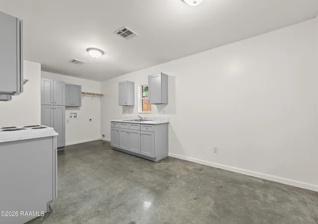 Photo 3 of Single family home for sale at 112 Tyler Dr, Lafayette, LA 70507 | MLS# 2600008314 | Listing updated on 2026-09-08
