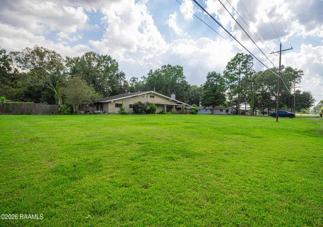 Photo 40 of Single family home for sale at 515 Perry Dr, Abbeville, LA 70510 | MLS# 2600008424 | Listing updated on 2026-09-08