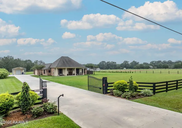 Photo 1 of Sale Pending at 622 Miller Rd, Opelousas, LA 70570 | MLS# 2600009523 | Listing updated on 2026-10-13
