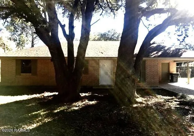 Photo 1 of Sale Pending at 102 Damon Cir, Carencro, LA 70520 | MLS# 2600009491 | Listing updated on 2026-10-12