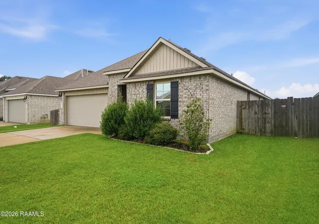 Photo 2 of Single family home for sale at 126 Lucille Dr, Maurice, LA 70555 | MLS# 2600006512 | Listing updated on 2026-09-04