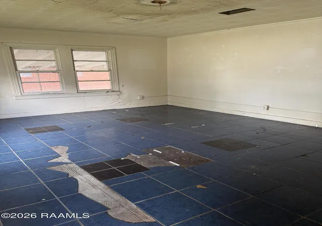 Photo 2 of Single family home for sale at 210 Randolph Dr, Lafayette, LA 70501 | MLS# 2600008520 | Listing updated on 2026-09-10