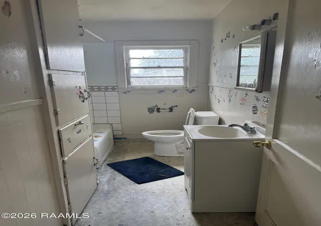 Photo 3 of Single family home for sale at 210 Randolph Dr, Lafayette, LA 70501 | MLS# 2600008520 | Listing updated on 2026-09-10