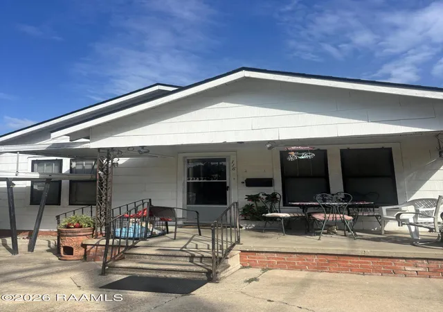 Photo 1 of Single family home for sale at 118 W 7th Street, Crowley, LA 70526 | MLS# 2600008568 | Listing updated on 2026-09-12
