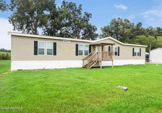 Manufactured home for sale at 1036 George Touchet Rd, Breaux Bridge, LA 70517 | MLS# 2600008463