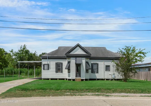 Photo 1 of Single family home for sale at 4810 Eraste Hebert Rd, New Iberia, LA 70560 | MLS# 2600008254 | Listing updated on 2026-09-10