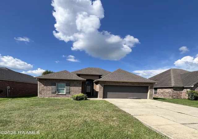 Photo 2 of Single family home for sale at 303 Hl Ridge Dr, Youngsville, LA 70592 | MLS# 2600008501 | Listing updated on 2026-09-10