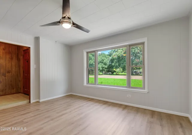 Photo 4 of Single family home for sale at 2500 Louisiana Dr, New Iberia, LA 70560 | MLS# 2600008532 | Listing updated on 2026-09-11
