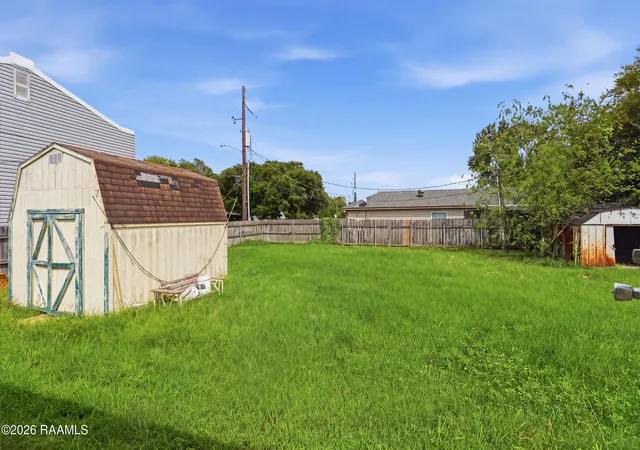 Photo 15 of Manufactured home for sale at 215 Guillot Rd, Youngsville, LA 70592 | MLS# 2600008462 | Listing updated on 2026-09-10