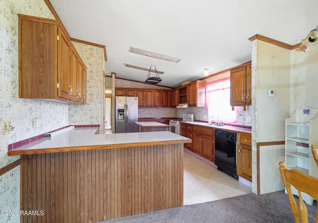 Photo 3 of Sale Pending at 215 Guillot Rd, Youngsville, LA 70592 | MLS# 2600008462 | Listing updated on 2026-09-16