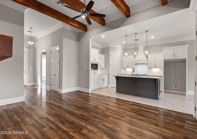 Photo 4 of Sale Pending at 207 Monterey Dr, Lafayette, LA 70506 | MLS# 2600008369 | Listing updated on 2026-09-11