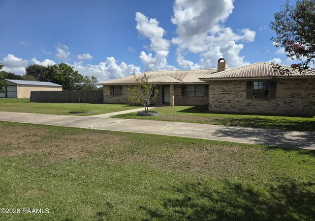 Photo 2 of Single family home for sale at 3298 Highway 35, Opelousas, LA 70570 | MLS# 2600008415 | Listing updated on 2026-09-14
