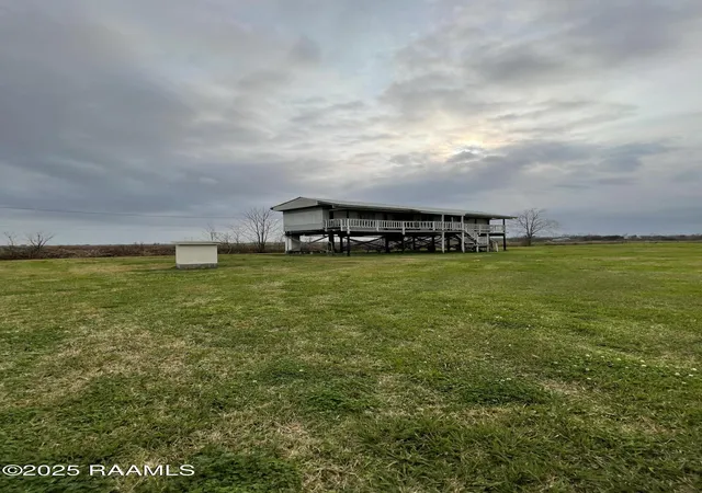Photo 10 of Manufactured home for sale at 5114 Rutten Rill Rd, Jeanerette, LA 70544 | MLS# 2600008563 | Listing updated on 2026-09-11