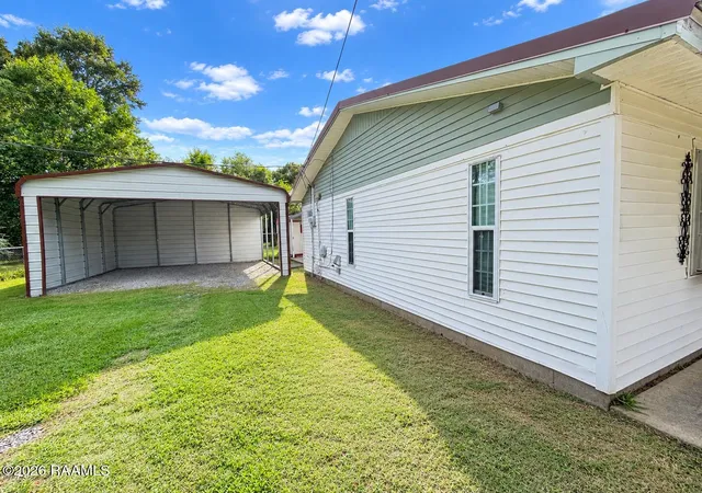 Photo 2 of Single family home for sale at 3111 Highway 167, Opelousas, LA 70570 | MLS# 2600008680 | Listing updated on 2026-09-28